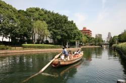 横十間川親水公園のボート場の和船(航行バージョン)